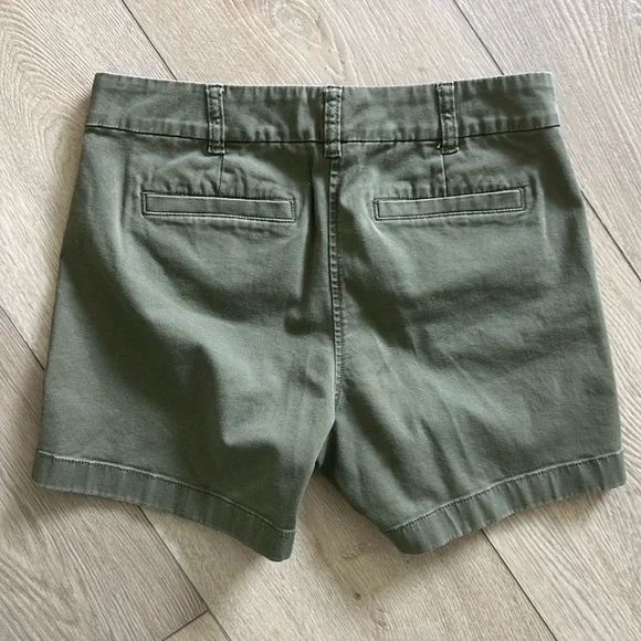 J. Crew Olive Chino Shorts 4 - Picture 5 of 8